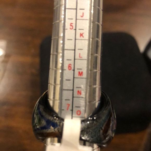 Women’s Hand Blown Glass Rings Sizes 6- 7 - Picture 8 of 9